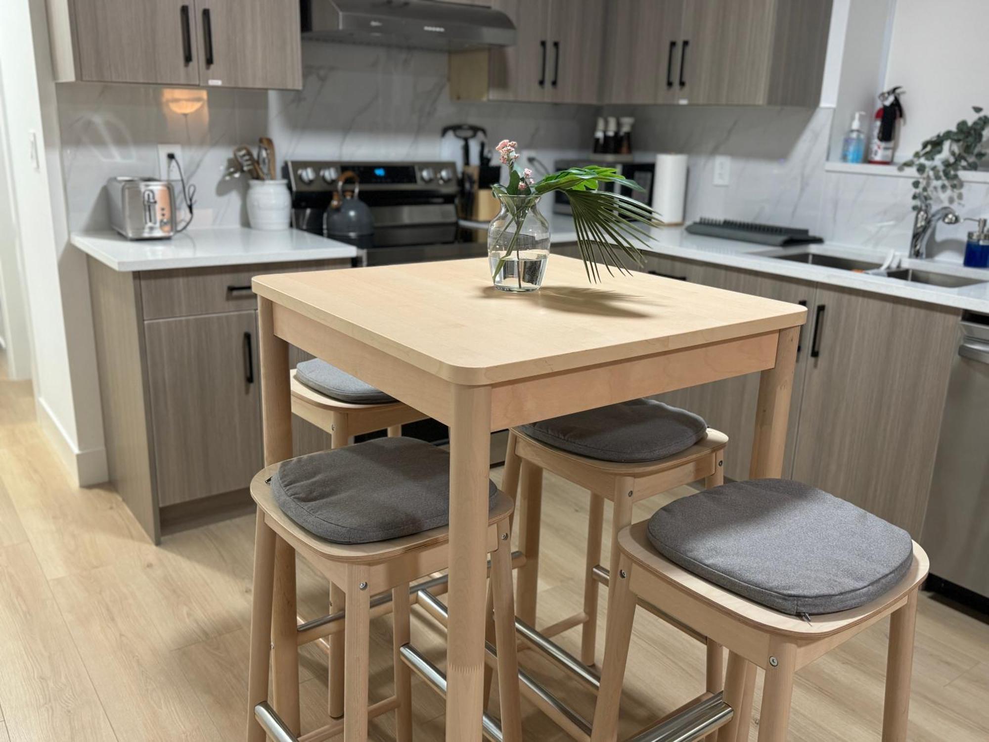 The Sunset Haven- Cozy 2Br Basement Suite Near White Rock Surrey Buitenkant foto